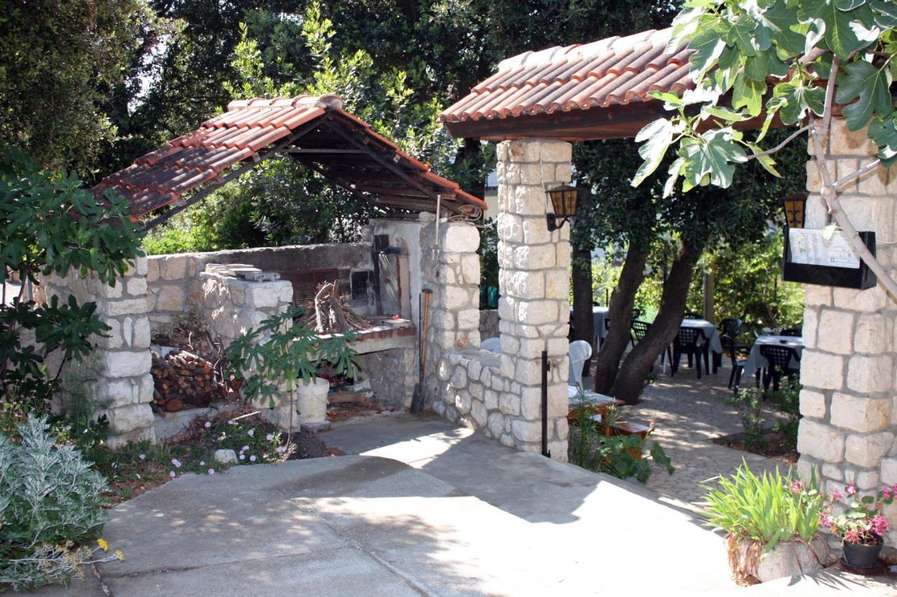 Apartments By The Sea Suha Punta, Rab - 5050 Kampor Екстер'єр фото